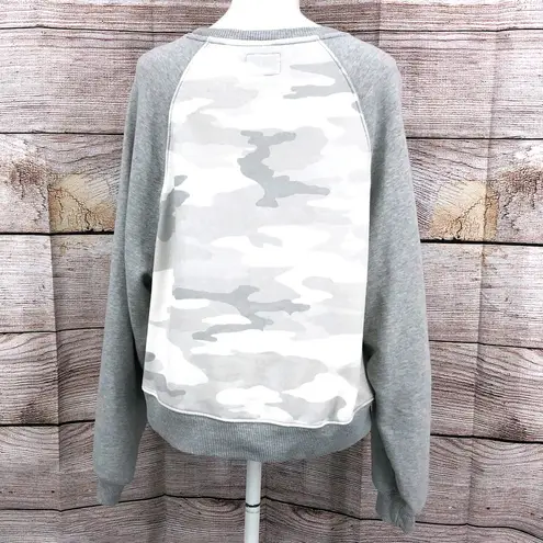 American Eagle  Outfitters Gray and White Camo Sweatshirt Size M
