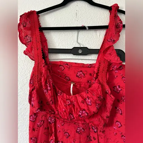 Free People  Bijou Skirt Set Cherry Red Floral 2 Pc Smocked Back Ruffle sz 4 - Image 5