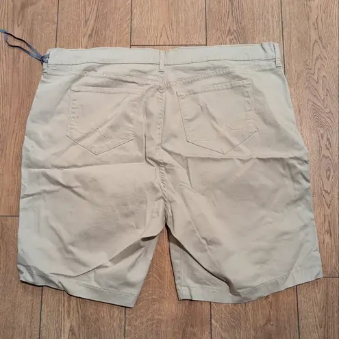 NYDJ Not Your Daughters Jeans Shorts Womens PLUS 24 W 3X Bermuda Khaki Tan NEW