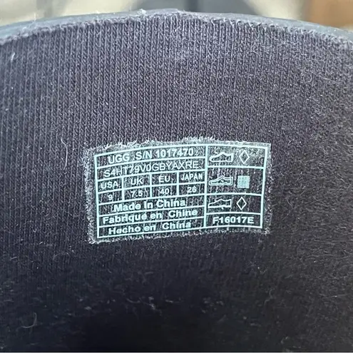  ONE Single Right Foot UGG Boot UGG Aviana Black 1017470W Rain Boot - Image 2