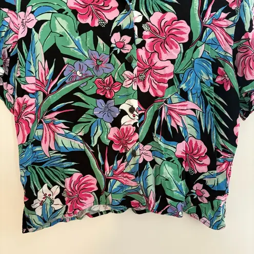 Wild Fable Target  Blue Hawaiian Tropical Vacation Short Sleeve Button Up Blouse