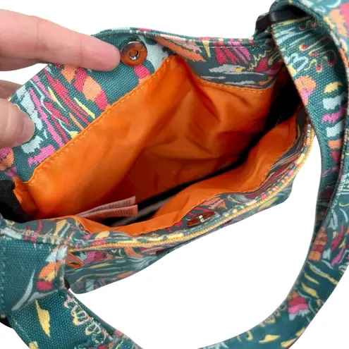 KAVU Keeper Cotton Canvas Crossbody Bag Purse in Sail Dreams Pattern