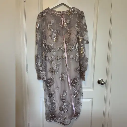 Mac Duggal
Beige Embellished High Neck Illusion Long Sleeve Midi Dress Size 12