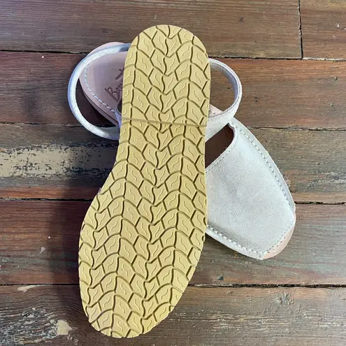 Benestar Menorca Gray Suede Leather Avarcas Sandals