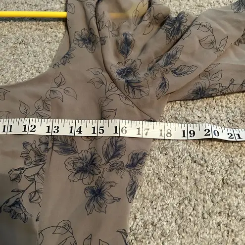 House of Harlow 1960 REVOLVE Womens S Blouse Smocked Top Floral Sheer small Gray