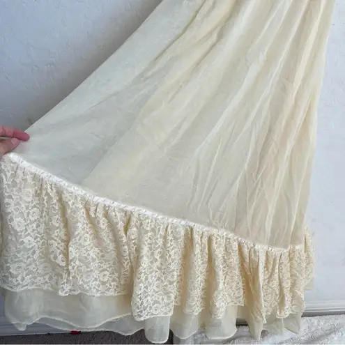 Vintage Boho Fairytale Prairie Ruffle Lace Sweetheart Neckline Maxi Dress