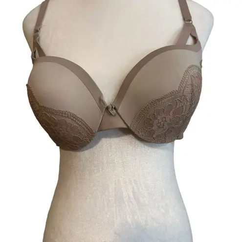 Maidenform Dreamwire Push Up Underwire Bra Beige Size 38C