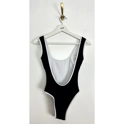 Vitamin A Reese Reversible One-Piece Swimsuit in Black/White Size X-Small