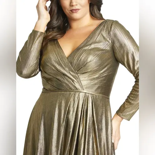 Mac Duggal Chic Gold Metallic Cocktail Dress NWT
