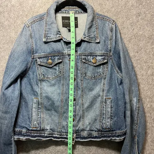 Forever 21+ Plus Size Denim Jacket Women's 2X Blue Distressed Jean Trucker