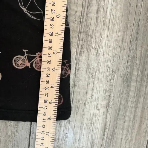 Black Bamboo Bike Umbrella Print Black Sleeveless Top Casual Comfy T