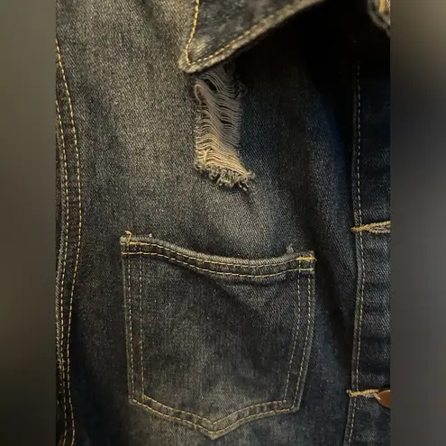 Women’s Jean Jacket distressed denim rhinestone Rise design on back Size M NWOT Blue Size M