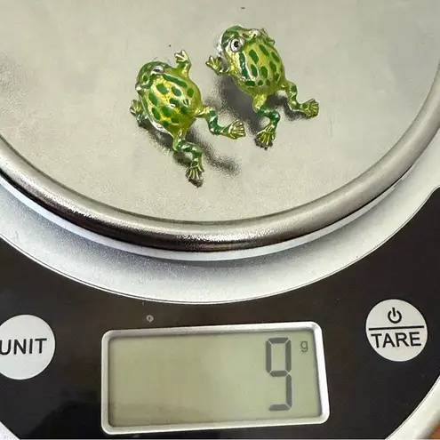 Unsigned Enameled Green Frog Earrings 9g.