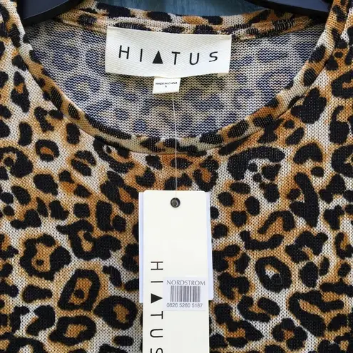 Hiatus Leopard print long sleeve Sweater Top Size Small
NWT