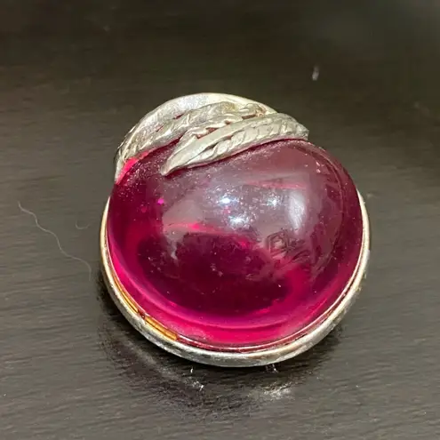 Vintage SARAH COVENTRY Fuchsia Pink Lucite Jelly Belly Mini Apple Brooch