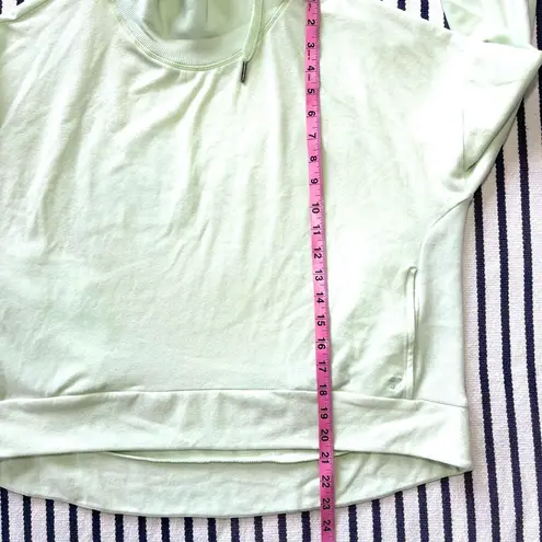 Sweaty Betty Harmonise Luxe Fleece Sweatshirt in Glacier Green Medium