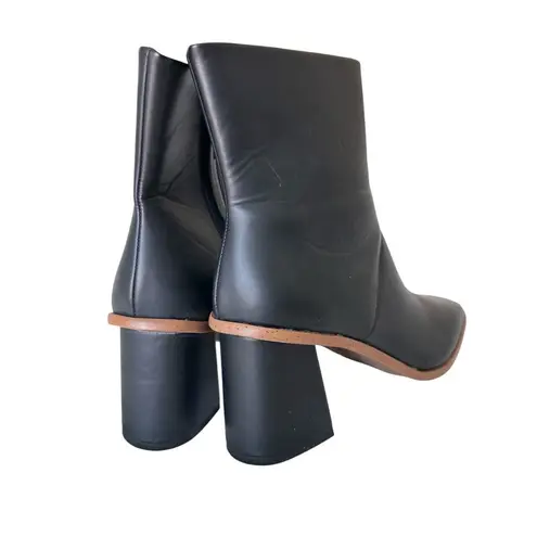 Time and Tru Black Faux Leather Ankle Boots Women’s Size 8 Block Heel Square Toe