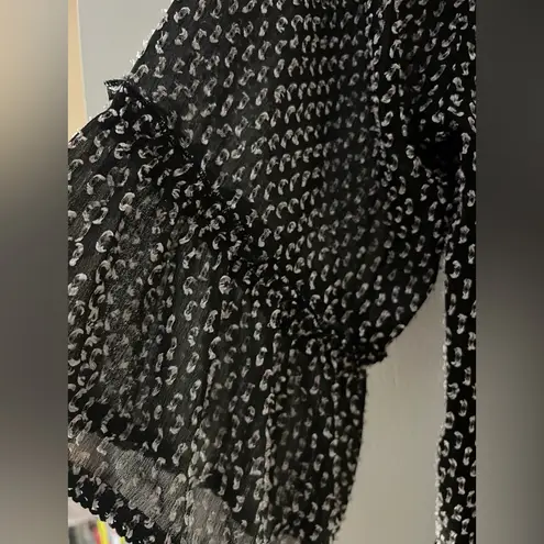 Democracy Black and White Polka Dot Peasant Blouse Size M