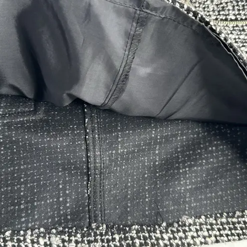 Allen B Black & White Boucle Zippered Detail Mini Skirt Women’s Size 2