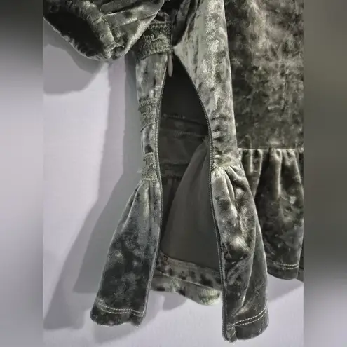 Forever 21  Babydoll Y2K edgy romantic girly core coquette Crush Velvet Top Small