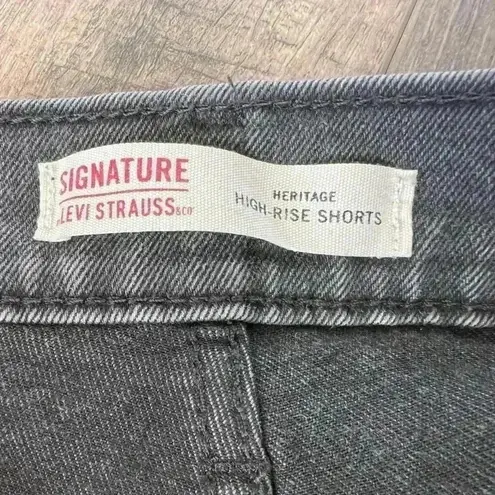 Levi Strauss Black high rise cuffed Frayed Hem Jean Shorts cut off grunge sz 33