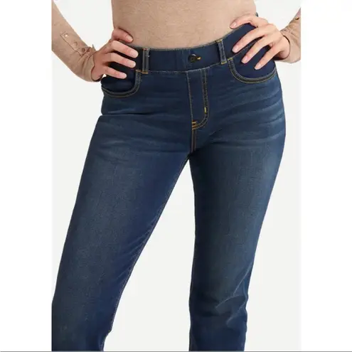 Betabrand Straight-Leg 4 Pocket Yoga Denim Jeans in Dark Vintage Wash