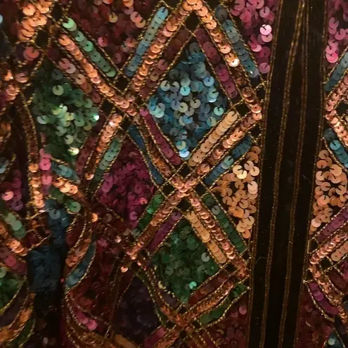Laurence Kazar VINTAGE 70’S/80’S SEQUIN AND BEADED BLAZER SIZE PM. CAN FIT A L
