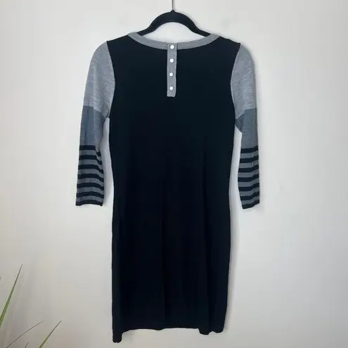 Cynthia Rowley  100% Extrafine Merino Wool Black Gray Stripe Sweater Dress Small