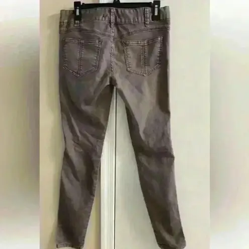 Free People  light brown‎ skinny stretchy jeans in excellent condition. Sz 27