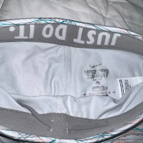 Nike  Pro Combat Patterned Leggings