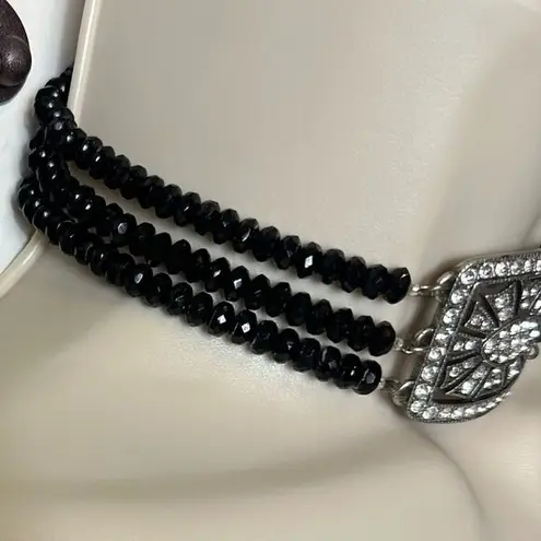 Y2K Vintage Antique Buckle/Beaded Choker Black