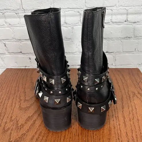 BCBGeneration BCBG Leather Buckram Option HEELED LOW BOOTS w/studs & buckles like new