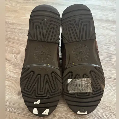 UGG  Romley Heritage Lace Up Ankle Boots