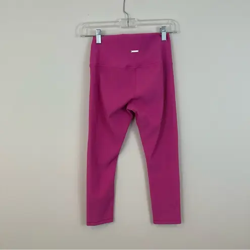 Zyia Active | Pink Ribbed Muted Magenta Hi-Rise Crop Leggings Size Medium (6-8)