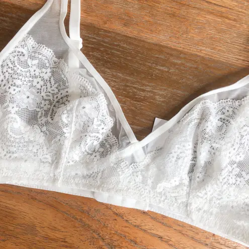 Cotton On Body white lace bralette, brand new with tags.