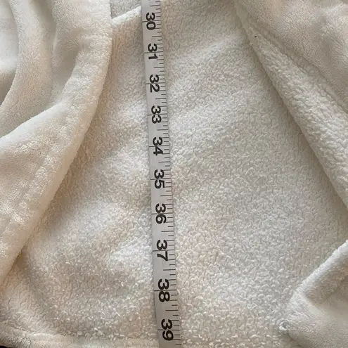 Fluffy White Spa Robe M/L Size M