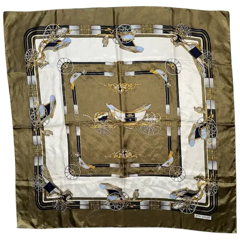 Jean Player Vintage Horse Carriage Equestrian Taupe White Gold Satin Scarf Tan