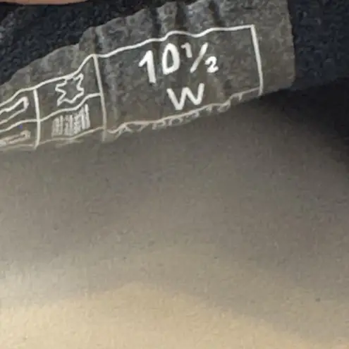 SAS hope slip on ladies size 10.5 W Black Suede Loafers Tassel Comfort Flats