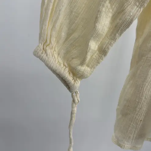 Bonjour vintage ruffle collar Cream butter yellow peasant boho top crinkle