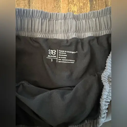 ALBION FIT  Sprinter Shorts in Charcoal