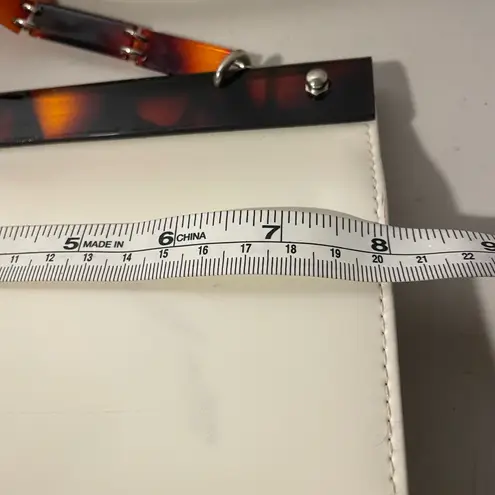 Daniel Ames Elegant White Crossbody Bag with tortoiseshell accents