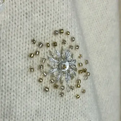 Vintage Y2K Christmas Beaded Cream Lambswool Angora Sweater Wreath Wool Medium White