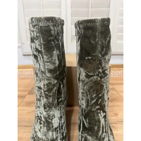 Giani Bernini Gianni Bini GB Star-Crossed 3 Velvet Western Boots Green Velvet Sz 8.5 NWOB Chic