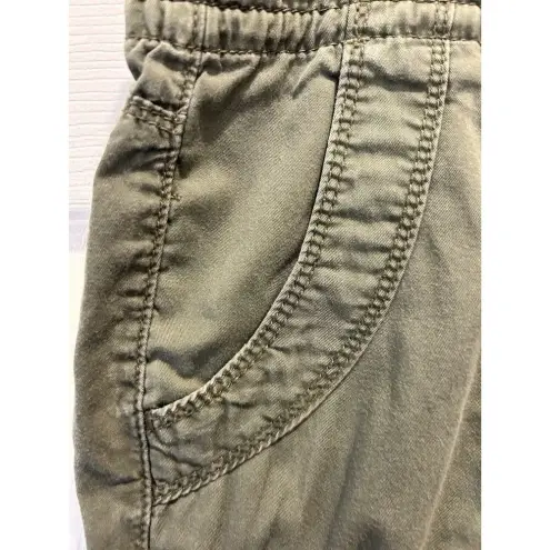 Calvin Klein  Shorts‎ Size 6 Olive Khaki Cotton Flat Front Pockets