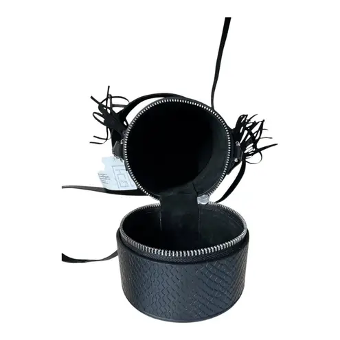 NWT Gepherrini Black Embossed Cylinder Crossbody Bag Unique Leather Purse