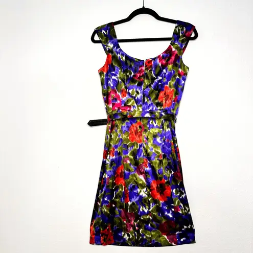 Maggy London multicolor floral bodycon belted cocktail mini dress size 8 NWT