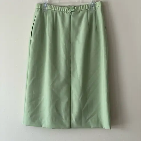 Pendleton 100% Silk Skirt Suit Size 12 Color Light Green Career Formal