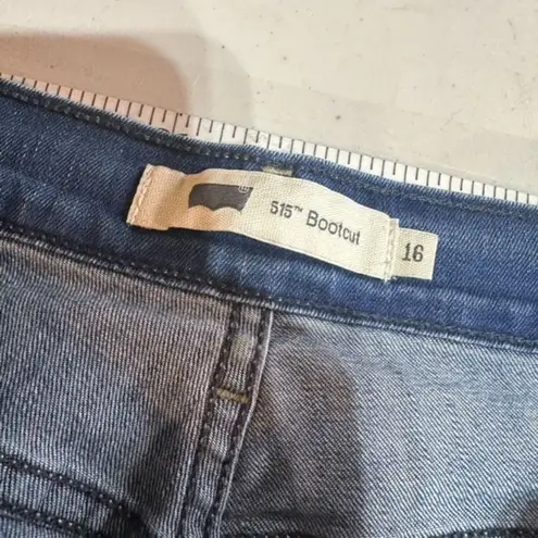 Levi's  Womens Mid-Rise Classic Bootcut Jean Blue Denim Medium‎ Light W33 Size 16