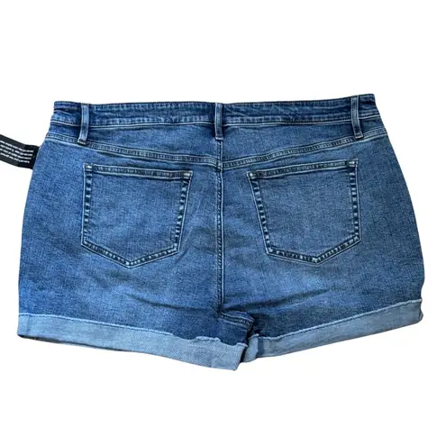 CANDACE CAMERON BURE Pacific Jean Denim Short Raw Hem Cuff NWT Womens Plus 18WP Blue Size 18W