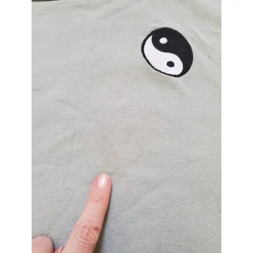 Modern Lux Shirt Women XL Crop Embroidered Ying Yang Ancient Chinese Symbol